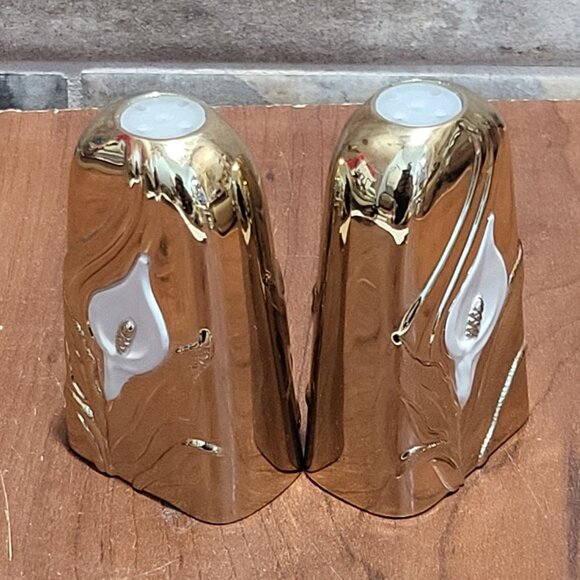 Vintage Japan Goldtone Over Silverplate White Calla Lily Salt Pepper Shaker Set - Picture 8 of 8